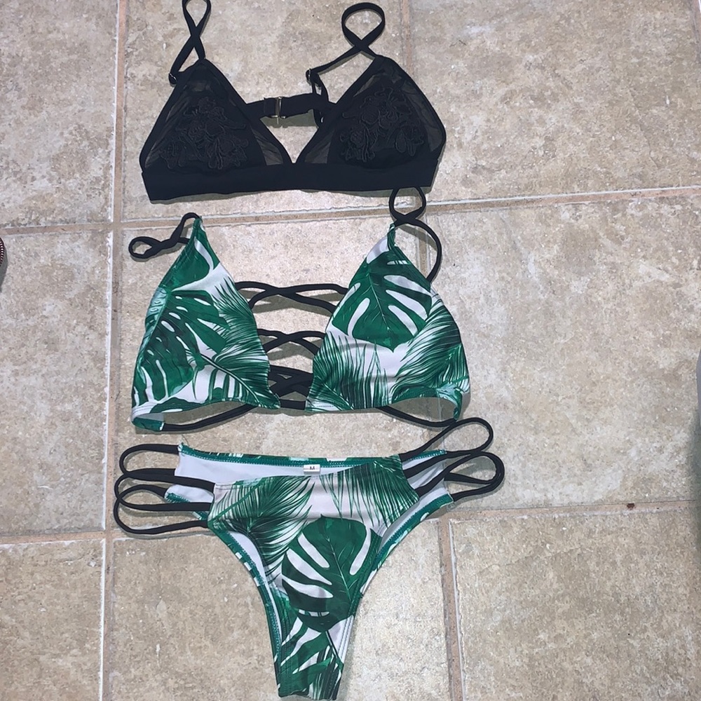 Bathing suits - Picture 2 of 3